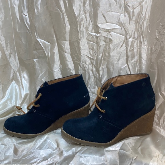 Sperry Shoes - 7.5 Sperry Top-Sider healed booties pumps wedges Navy Blue BRAND NEW CONDITION